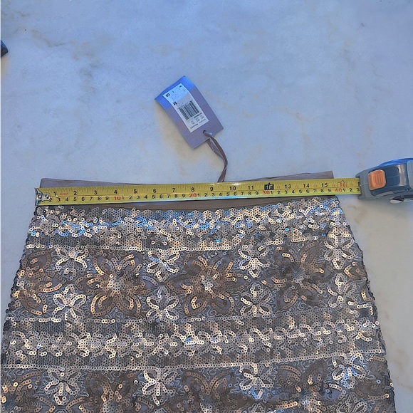 Chelsea By Violet mini skirt - Picture 4 of 4